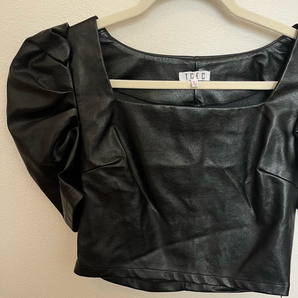 TCEC black leather top size medium - Picture 4 of 5